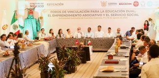 Participa UAQ en Foro de de Educación Dual, en Guerrero