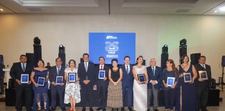 Reconoce UTSJR a personal con 25 años de servicio