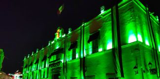 Palacio de Gobierno se ilumina de verde por el Día Nacional de la Donación de Órganos
