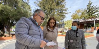 Entrega titular del IFEQ infraestructura educativa en Querétaro