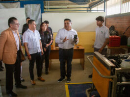 Plantel CECyTEQ Peñamiller a la vanguardia en equipamiento Automotriz