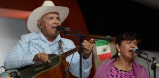 Alistan Festival de Santiago en Jalpan de Serra