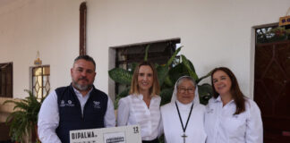 Reciben adultos mayores apoyo de la Asociación de Cónyuges Diplomáticos