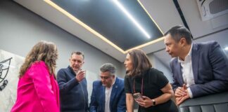Propone Gobierno Estatal incremento del 13% al presupuesto de la UAQ.