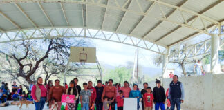 Participa DIF Estatal en la entrega de apoyos Ayudando.mx