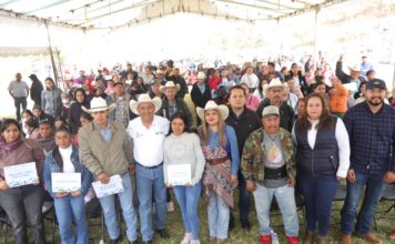 Entrega SEDEA apoyos a productores de Pinal de Amoles