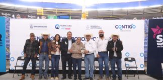 Entrega la Secretario de Desarrollo Agropecuario maíz para consumo humano en San Juan del Río