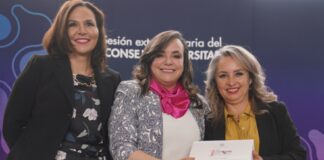 Presenta Dra. Silvia Amaya Llano su 1er. Informe al frente de la Rectoría UAQ