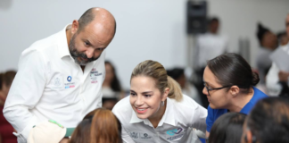 Convive Car Herrera con niñas y niños beneficiados de la Jornada Quirúrgica de Labio Palatina