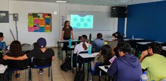La Secretaría de Salud lleva prevención de conductas de riesgo a estudiantes de la UTEQ