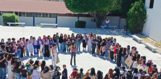 Extiende Bachilleres UAQ conmemoración del 8M