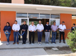 El Sistema Estatal para el Desarrollo Integral de la Familia entrega obras de rehabilitación y construcción de aulas cocina en Pinal de Amoles