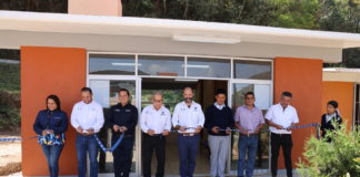 El Sistema Estatal para el Desarrollo Integral de la Familia entrega obras de rehabilitación y construcción de aulas cocina en Pinal de Amoles