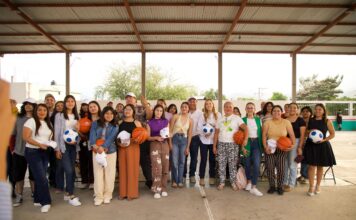 La Secretaria de la Juventud fortalece el deporte con entrega de material en Jalpan