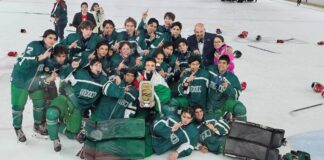 Gana oro atleta queretano en mundial de hockey sobre hielo