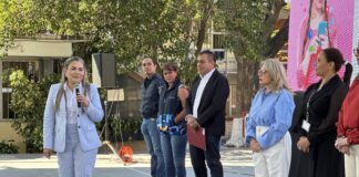Capacita USEBEQ a padres de familia en la prevención y cuidado del uso responsable de redes sociales