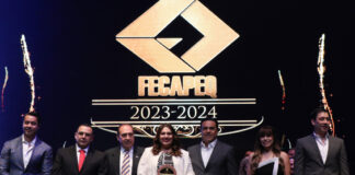 Reconocen a docentes e investigadores UAQ como “Profesionistas del Año”