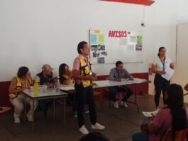 La Secretaría de Salud Capacita a manejadores de alimentos en Agua Zarca Landa de Matamoros