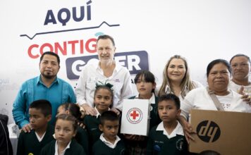 Fortalece Gobernador transporte escolar en Arroyo Seco