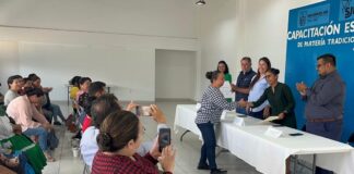 Capacita la Secretaría de Salud a parteras