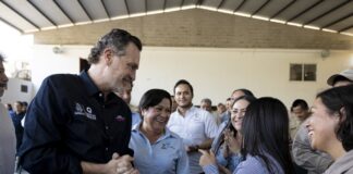 Gobierno de Querétaro combate dengue, chikungunya y zika con entrega de insecticida