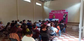 Capacita Secretaría de Salud a manejadores de alimentos en Pinal de Amoles