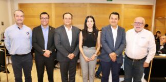 Dialoga Liliana San Martín con el Clúster de Plásticos