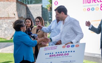 Rodrigo Monsalvo impulsa la creación de la Muñeca Artesanal Representativa de El Marqués