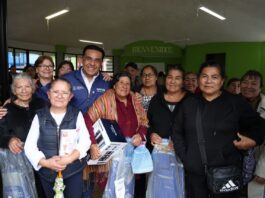 El Secretario de Desarrollo Social Visita el Club del Adulto Mayor en San Joaquín