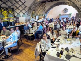 Eric Gudiño se reúne con integrantes de Cámara de la Industria de Restaurantes y Alimentos Condimentados Querétaro