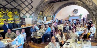 Eric Gudiño se reúne con integrantes de Cámara de la Industria de Restaurantes y Alimentos Condimentados Querétaro