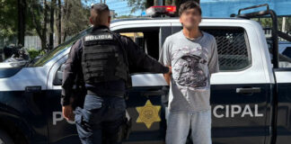 Sujeto detenido en la comunidad Buenavista, por desobediencia y resistencia de particulares