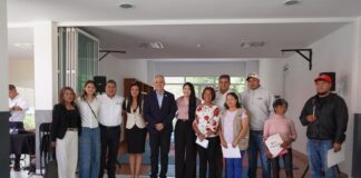 La Secretaría de Seguridad Pública Municipal e Instituto Nacional para la Educación de los Adultos entregan constancias de alfabetización y certificados de educación básica