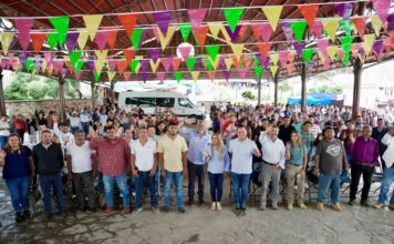 Entrega Marco Del Prete camiones recolectores en Pinal de Amoles