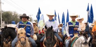 Rodrigo Monsalvo encabezó la tradicional cabalgata de la Expo Campo 2025 en El Marqués