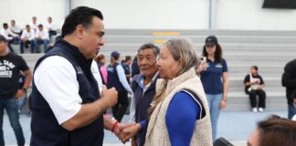 Avanza entrega de enseres domésticos a familias afectadas por lluvias