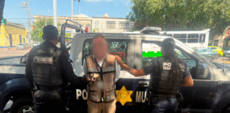 Detenido masculino por uso de documentos apócrifos