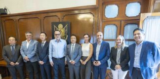 Se reúne Mauricio Kuri con directivos de Huawei