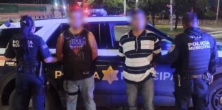 Dos detenidos por daños e intento de robo a tienda de conveniencia