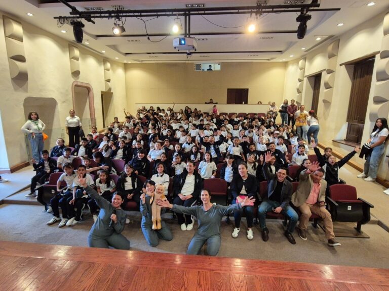 La Secretaría de Cultura del estado y USEBEQ arrancan el Programa de Artes Escénicas en la Escuela