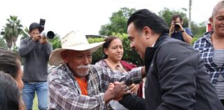 Supervisa Luis Nava entrega de apoyos a familias serranas
