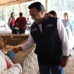 Luis Nava Supervisa la entrega de enseres a afectados por lluvias en Pinal de Amoles