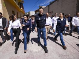 Entrega Gobernador rehabilitación de calles en Peñamiller