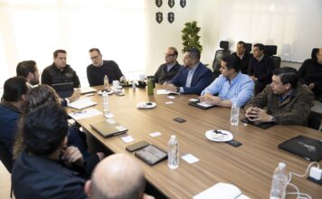 Se reúne Gobernador con responsables del proyecto del Tren México – Querétaro