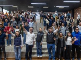 Jóvenes representan a Querétaro en la NASA