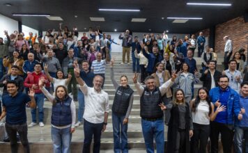 Jóvenes representan a Querétaro en la NASA