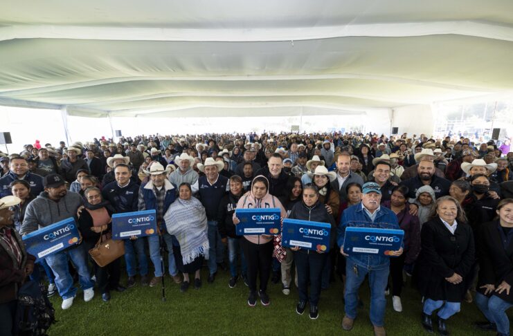 Fortalece Gobernador el campo queretano con entrega de apoyos en Peñamiller