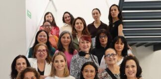 Reconoce Car Herrera a las voluntarias de Casa de la Mujer