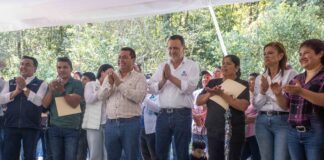 Entrega Mauricio Kuri 1ª etapa del camino Valle Verde – El Pocito en Jalpan de Serra