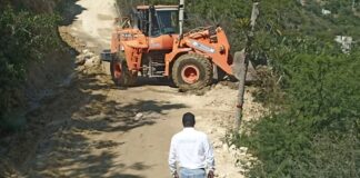 La Comisión Estatal de Infraestructura atiende derrumbe en camino que comunica a Peñamiller con Cadereyta de Montes